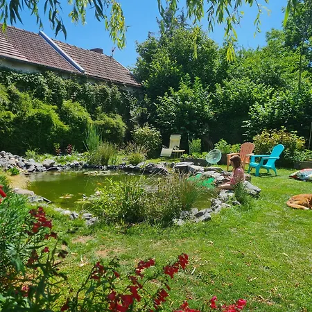 Daire With Large Garden Ifs